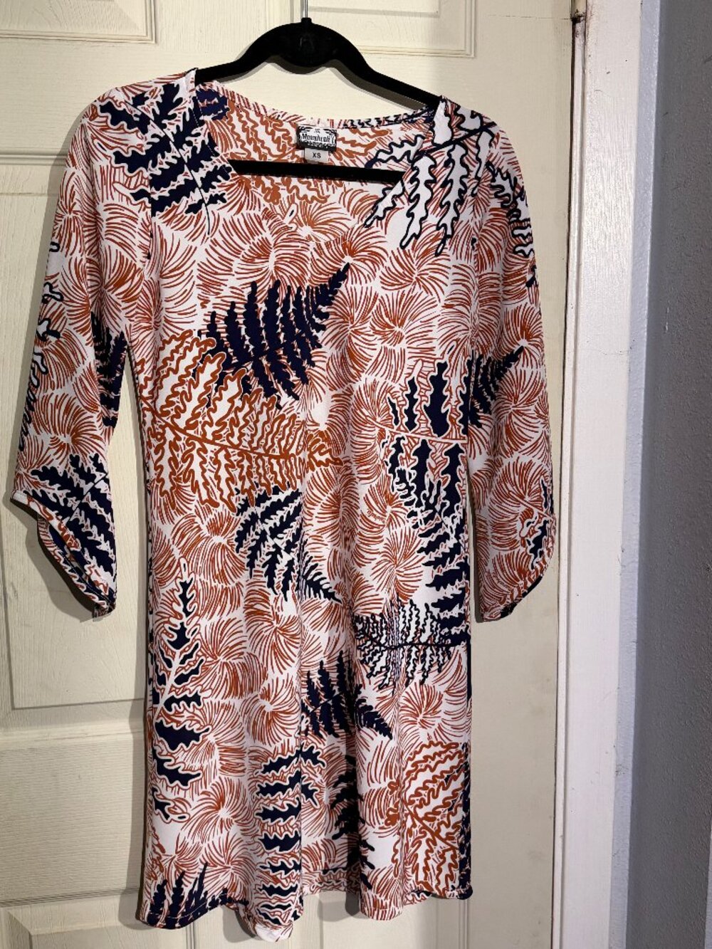Manuhealiʻi Hawaiian Fern Print Dress Rust Navy White XS
